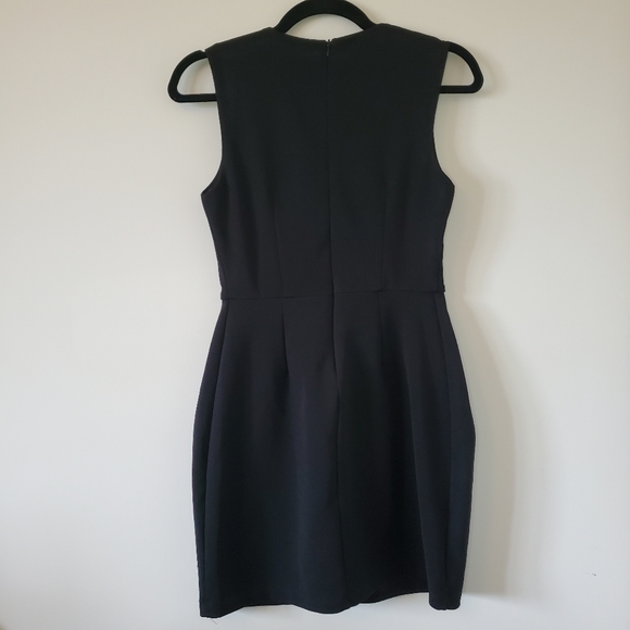 🎈2/$50 F21 LBD w/ Pearl and Rhinestone Collar - Picture 3 of 10